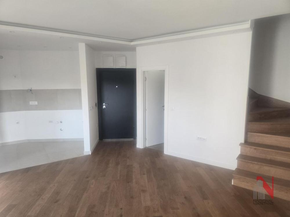 Slika 2 - MISE DIMITRIJEVICA, Trosoban stan na prodaju, 70m2, 209.000€