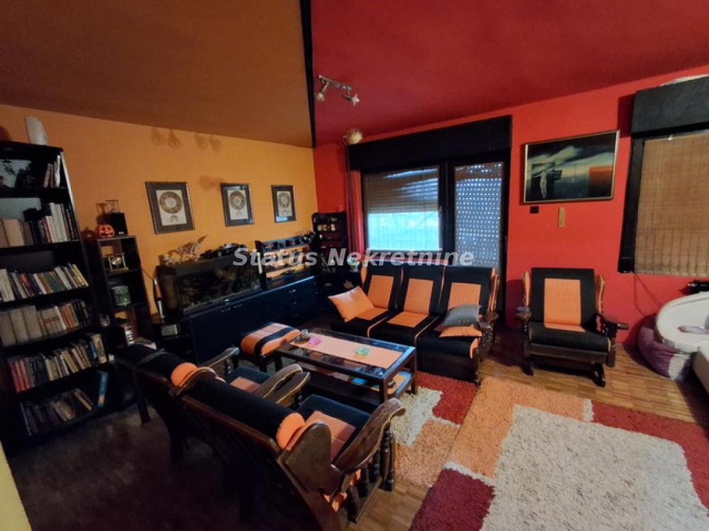 Slika 1 -  Kuća na prodaju, 330m2, 485.000€