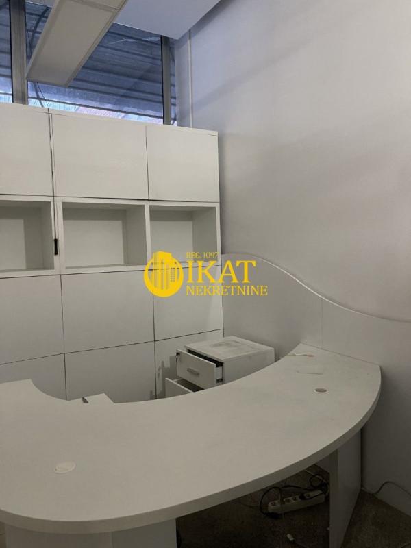 Slika 4 - Trg republike,  Lokal za izdavanje, 526m2, 7.890€