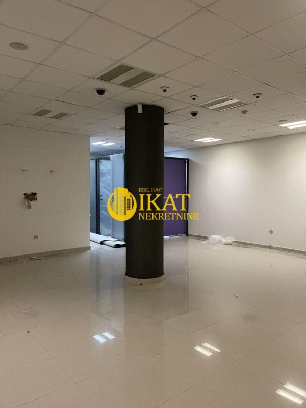 Slika 9 - Trg republike,  Lokal za izdavanje, 526m2, 7.890€