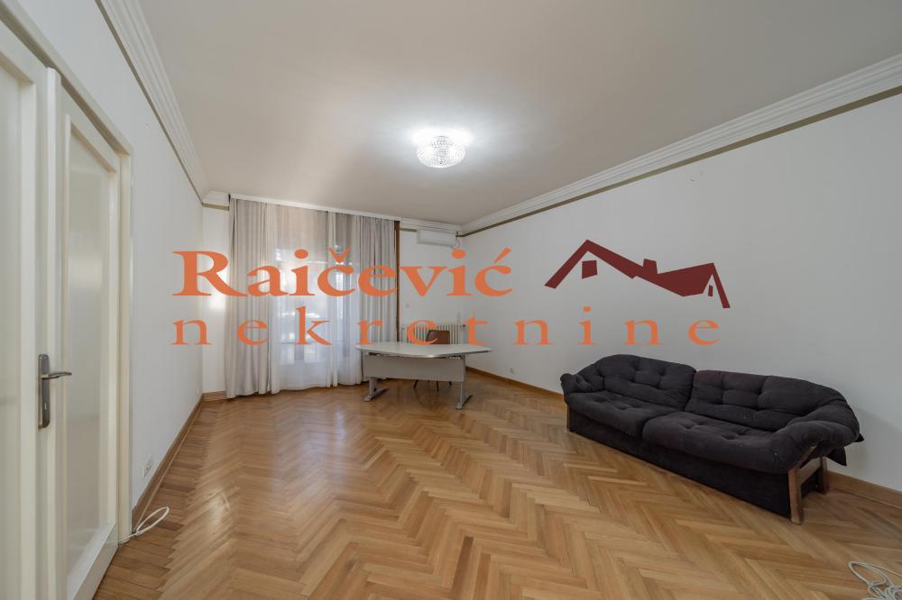 Slika 7 - Bulevar kralja Aleksandra, Trosoban stan za izdavanje, 102m2, 1.000€