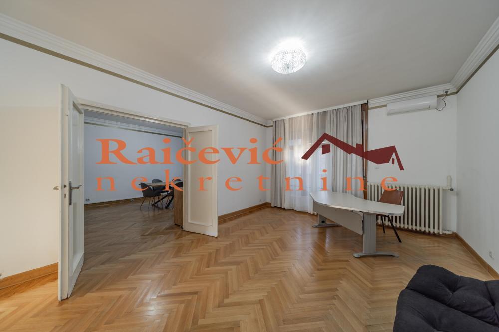 Slika 8 - Bulevar kralja Aleksandra, Trosoban stan za izdavanje, 102m2, 1.000€