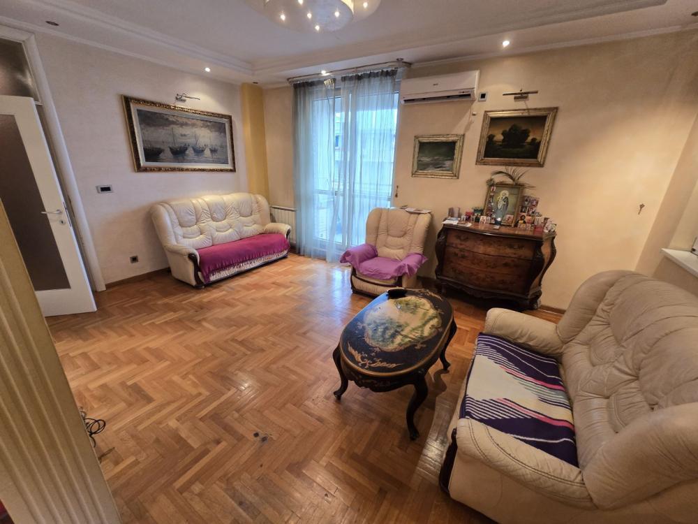 Glavna slika -Bulevar Arsenija Čarnojevića, Trosoban stan na prodaju, 97m2, 349.500€