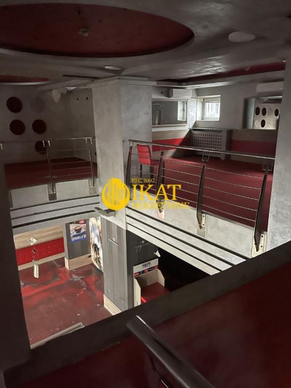 Slika 3 - Trg Nikole Pašića,  Lokal za izdavanje, 309m2, 4.017€