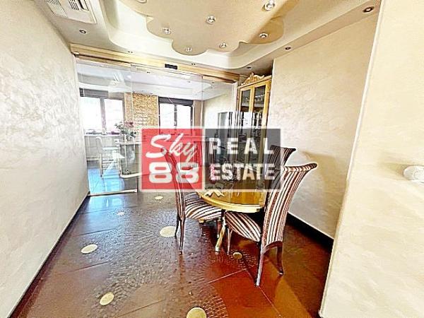 Slika 5 - Četvorosoban stan na prodaju, 214m2, 1.450.000€