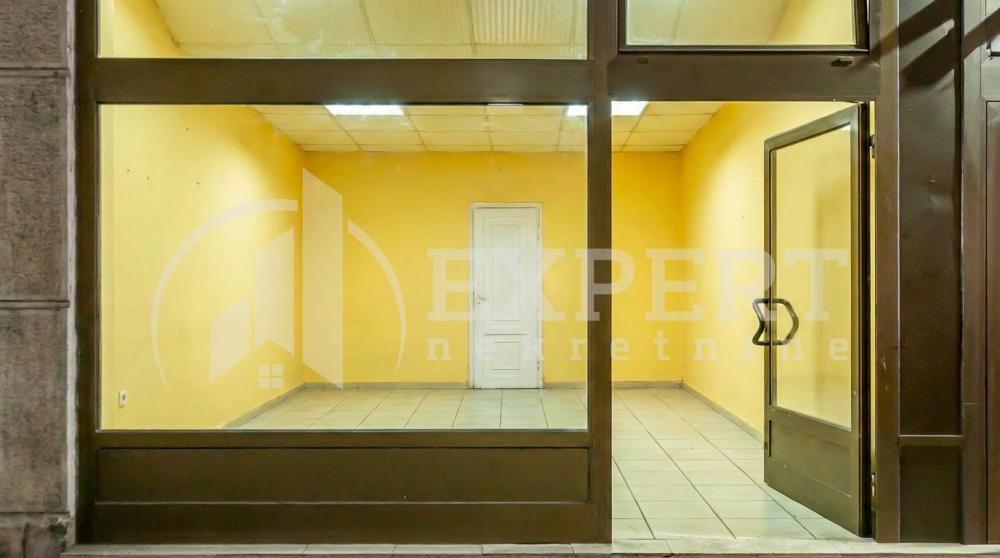 Slika 5 - Strahinjića Bana,  Lokal na prodaju, 26m2, 53.000€