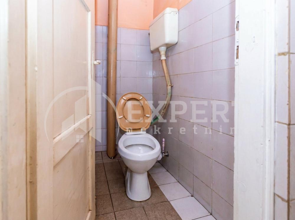 Slika 4 - Strahinjića Bana,  Lokal na prodaju, 26m2, 53.000€