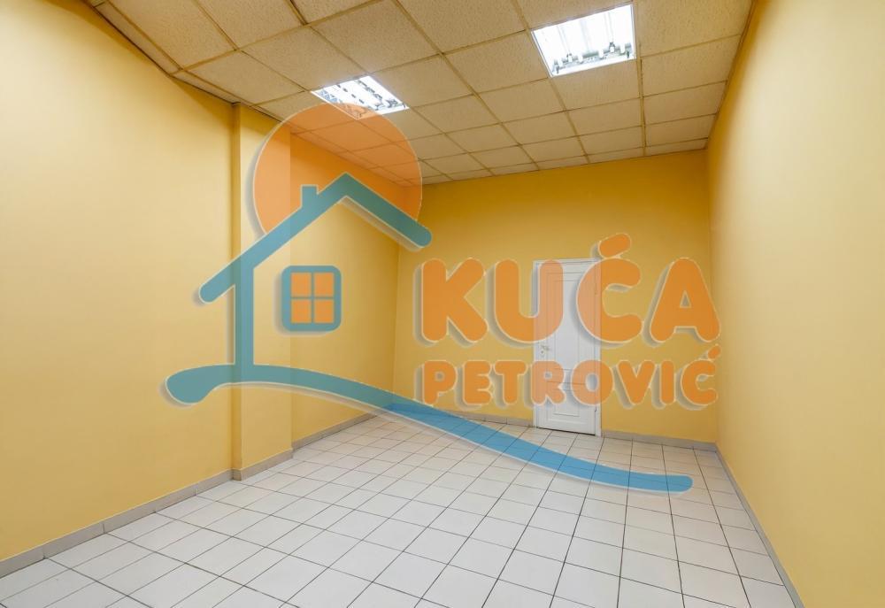 Glavna slika -Strahinjića Bana,  Lokal na prodaju, 26m2, 53.000€