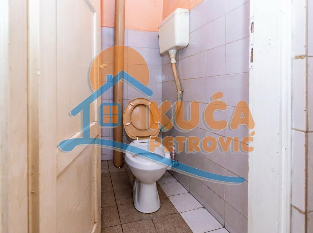 Slika 4 - Strahinjića Bana,  Lokal na prodaju, 26m2, 53.000€
