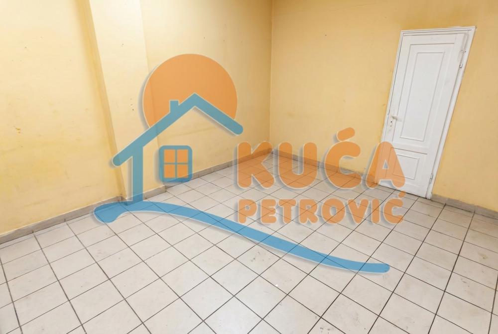 Slika 2 - Strahinjića Bana,  Lokal na prodaju, 26m2, 53.000€