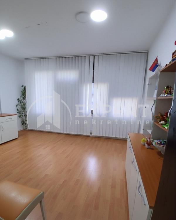 Slika 1 - Jovana Ristića,  Lokal za izdavanje, 94m2, 500€