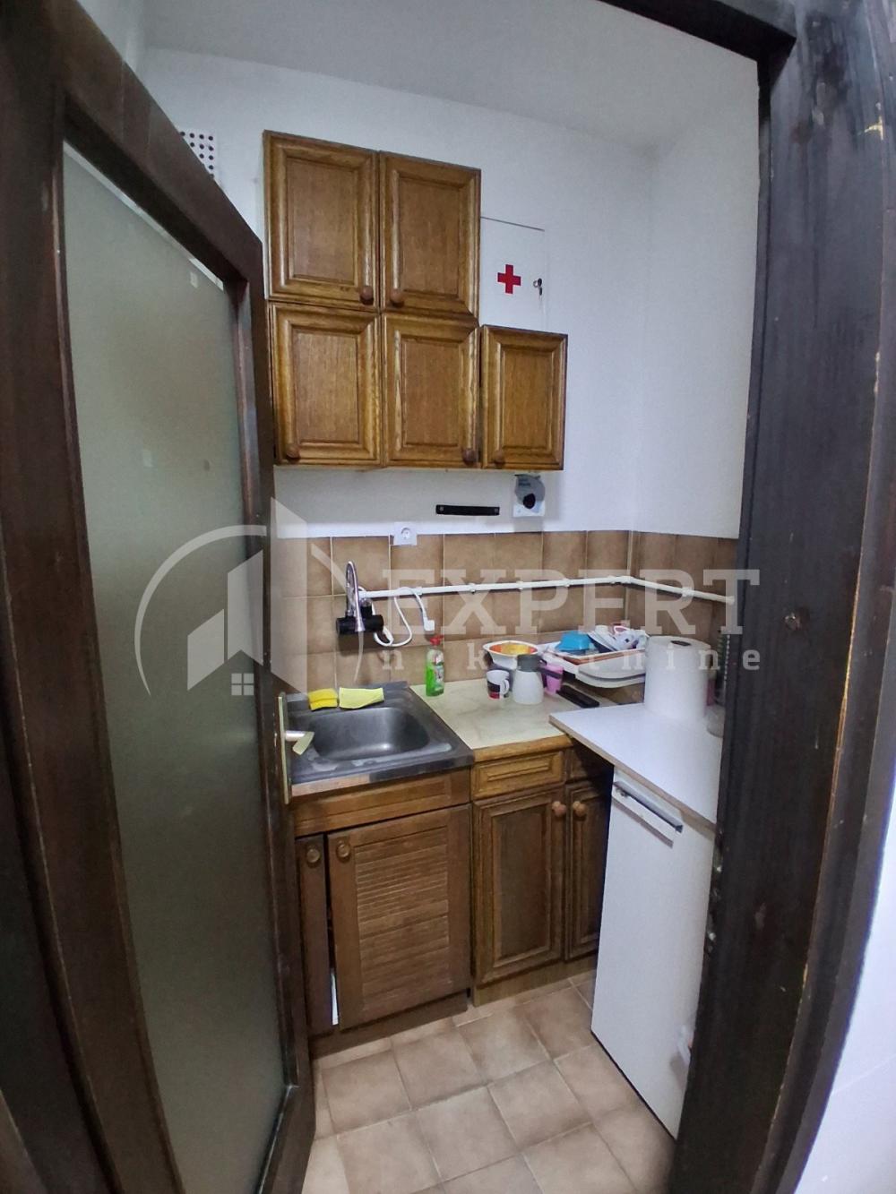 Slika 3 - Jovana Ristića,  Lokal za izdavanje, 94m2, 500€