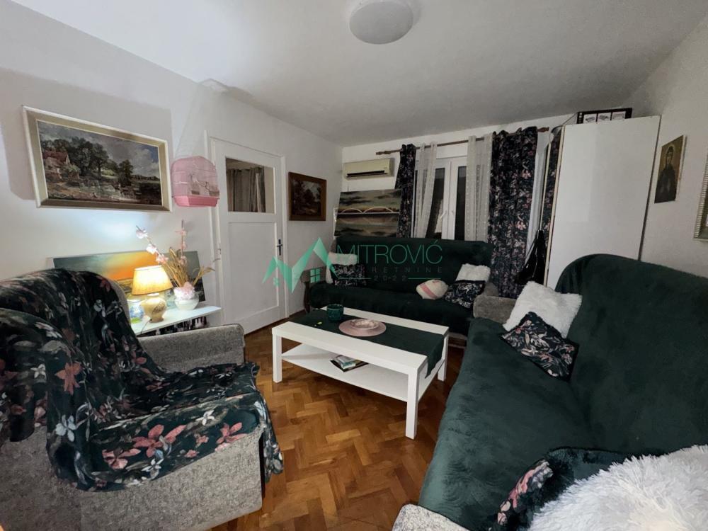 Glavna slika -Dvosoban stan za izdavanje, 48m2, 250€