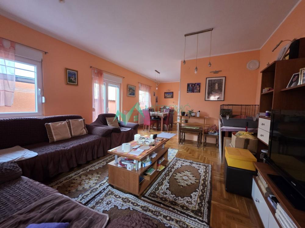 Slika 2 -  Kuća na prodaju, 144m2, 298.700€