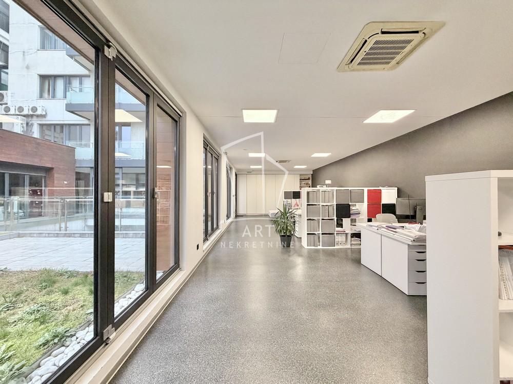 Slika 1 - Knićaninova,  Lokal za izdavanje, 298m2, 4.440€