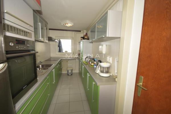 Slika 8 - Luke Vojvodića, Troiposoban stan na prodaju, 91m2, 170.000€