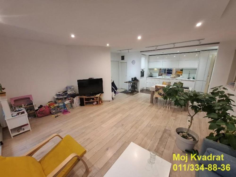 Slika 1 - Trosoban stan na prodaju, 84m2, 235.000€