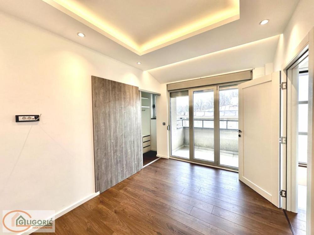Slika 10 -  Kuća na prodaju, 300m2, 1.350.000€