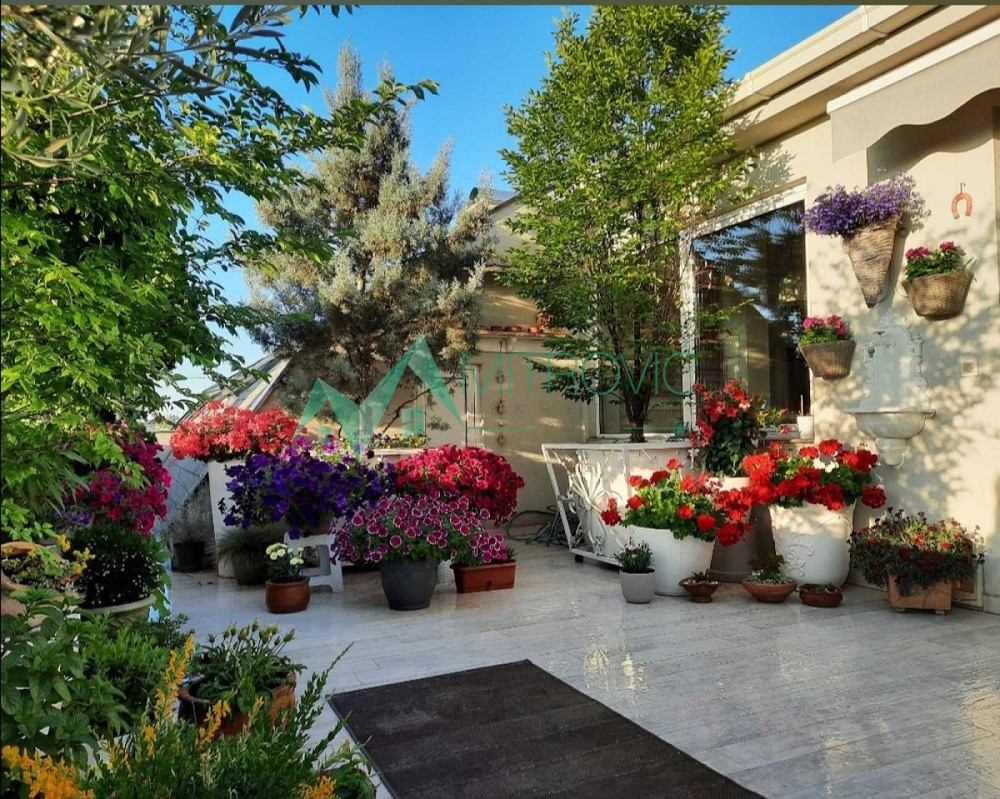 Slika 4 - Petosoban stan na prodaju, 239m2, 850.000€