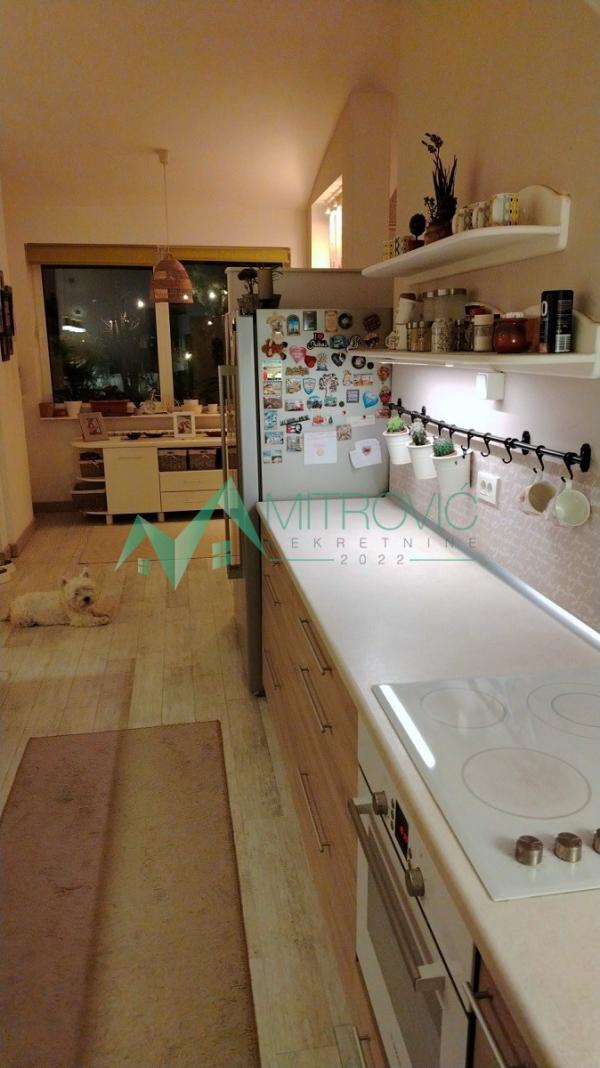 Slika 11 - Petosoban stan na prodaju, 239m2, 850.000€