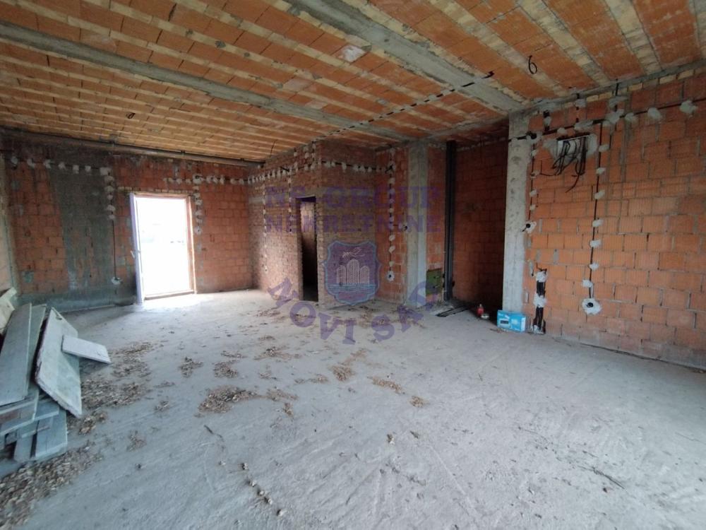 Slika 1 -  Kuća na prodaju, 242m2, 360.500€