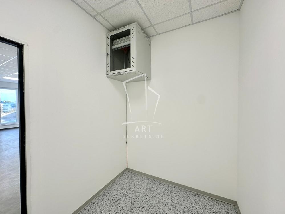 Slika 4 - Tošin bunar,  Lokal za izdavanje, 442m2, 5.685€