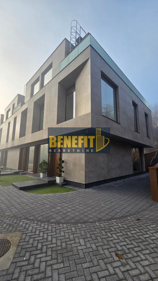 Glavna slika - Kuća na prodaju, 284m2, 1.169.000€