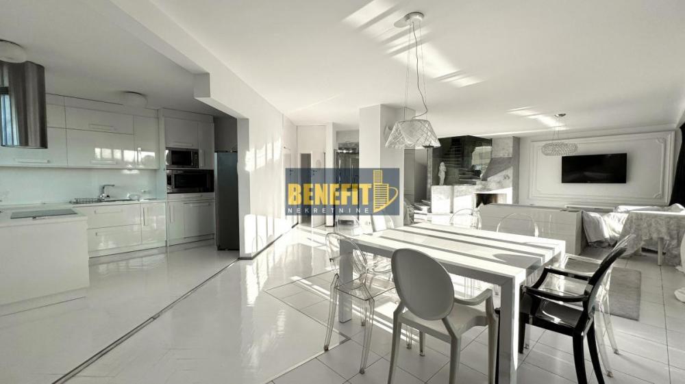 Slika 2 - Četvorosoban stan na prodaju, 244m2, 900.000€