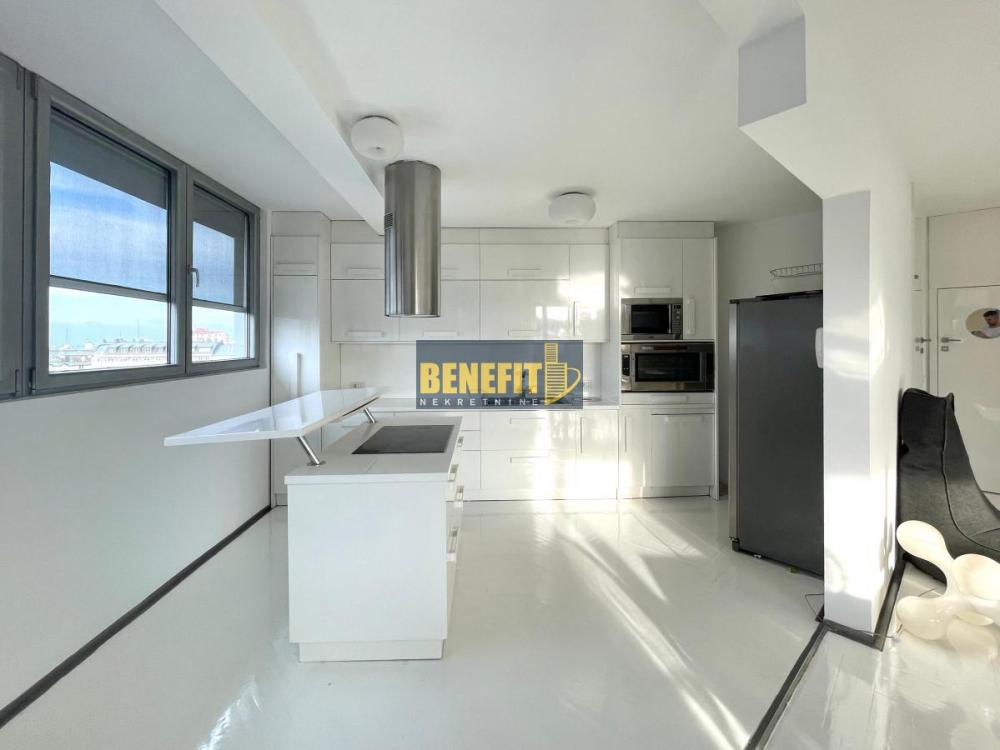 Slika 4 - Četvorosoban stan na prodaju, 244m2, 900.000€