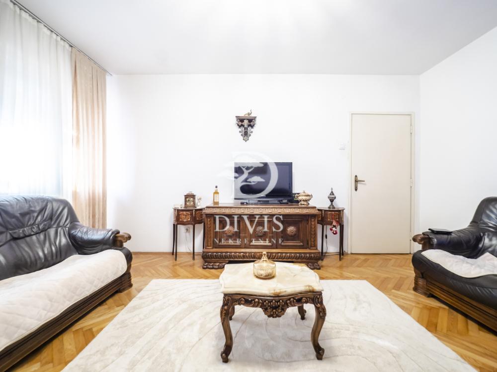 Glavna slika -Ugrinovačka, Troiposoban stan na prodaju, 82m2, 229.900€