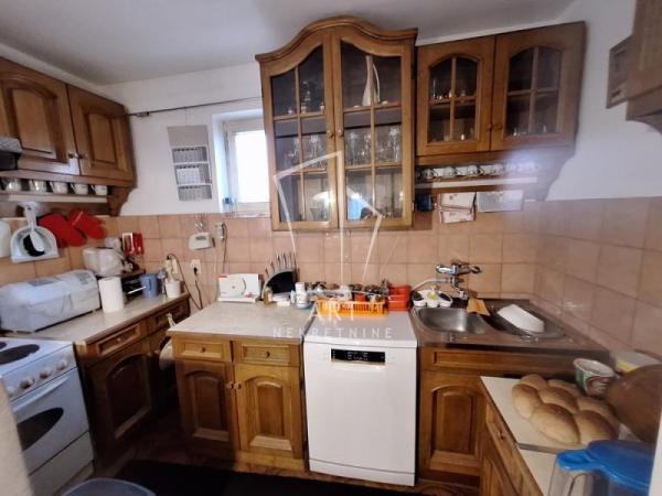Slika 9 - Branka Žeželja,  Kuća na prodaju, 215m2, 210.000€