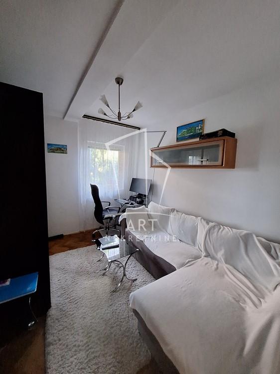 Slika 1 - Branka Žeželja,  Kuća na prodaju, 215m2, 210.000€