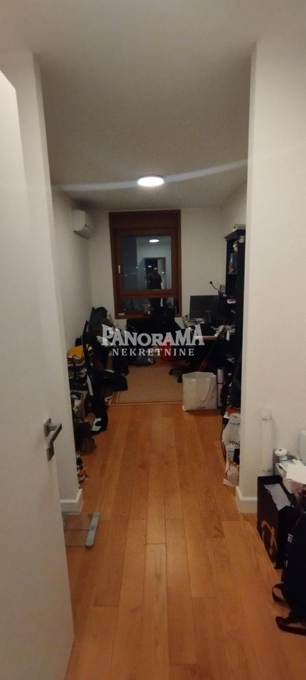 Slika 2 - Jurija Gagarina, Trosoban stan na prodaju, 88m2, 385.000€