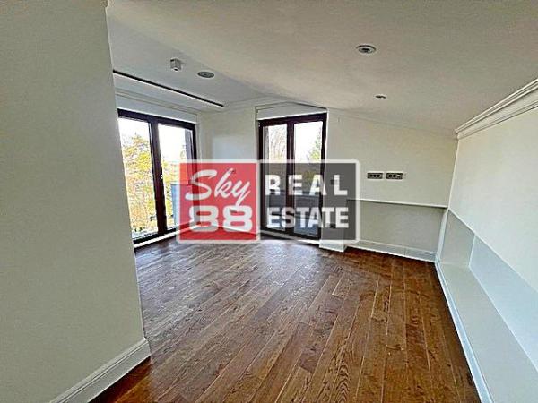 Slika 6 - Četvorosoban stan za izdavanje, 173m2, 3.500€