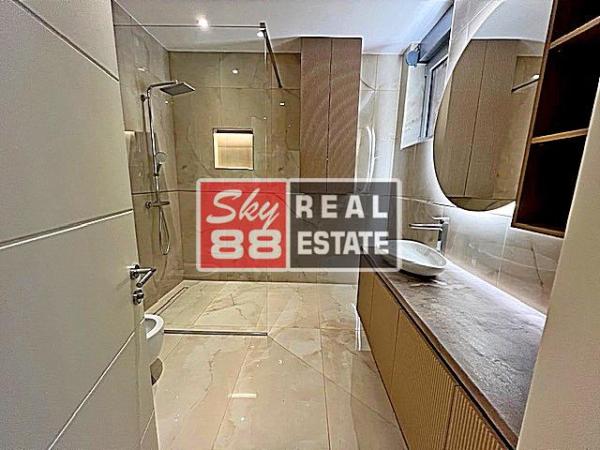 Slika 9 - Četvorosoban stan za izdavanje, 156m2, 4.500€