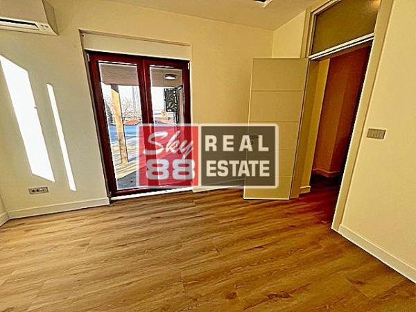Slika 8 - Četvorosoban stan za izdavanje, 156m2, 4.500€