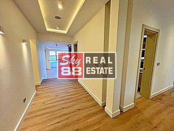 Glavna slika -Četvorosoban stan za izdavanje, 156m2, 4.500€