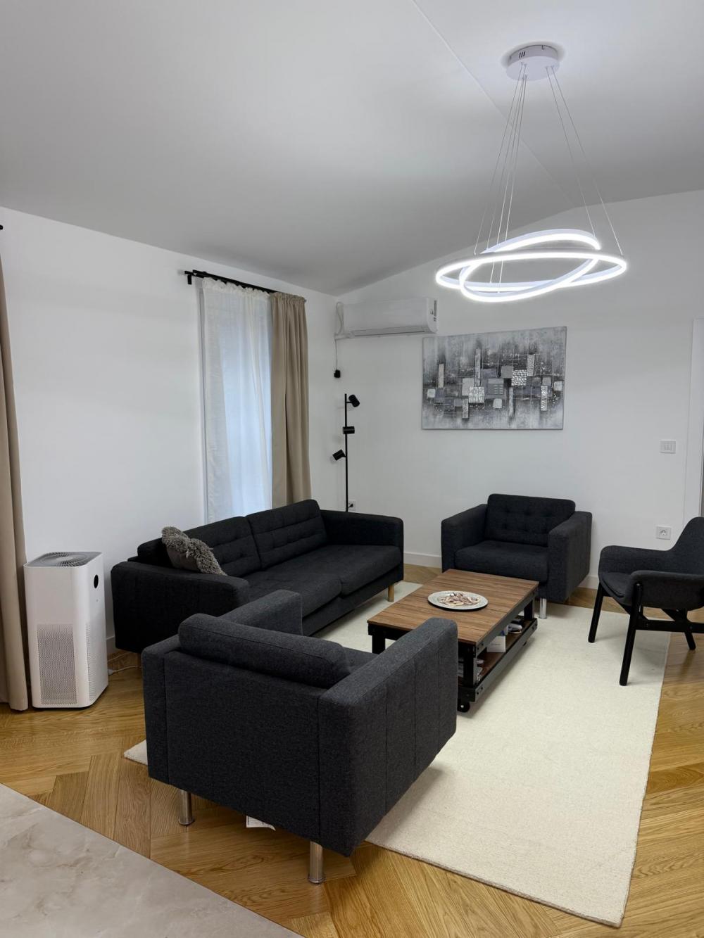 Slika 1 - Vojvode Stepe, Trosoban stan za izdavanje, 105m2, 950€