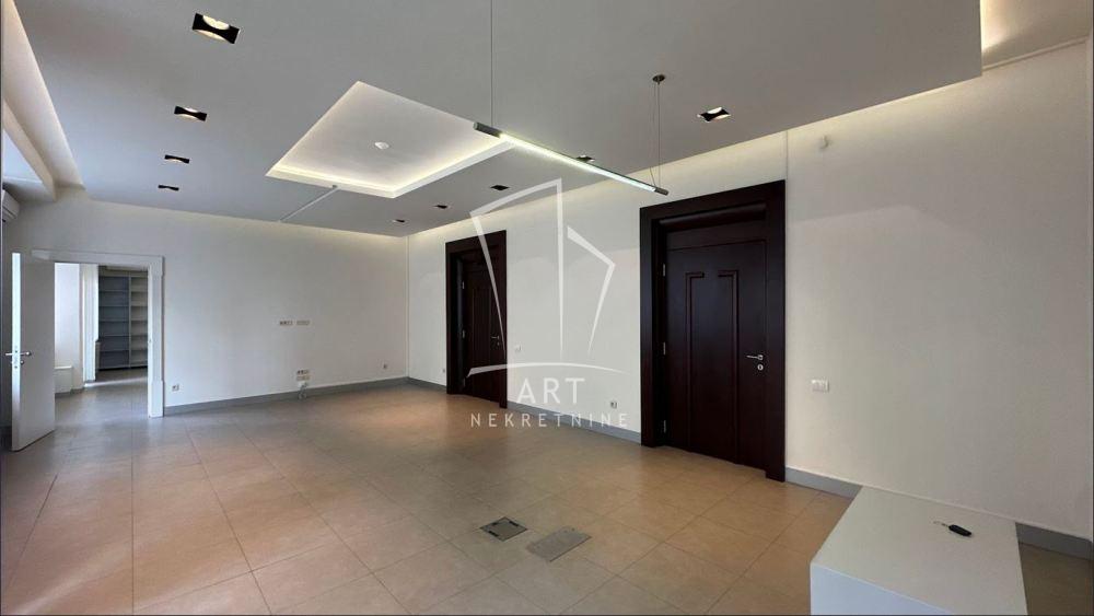 Slika 1 - Baba Višnjina,  Lokal za izdavanje, 193m2, 3.150€