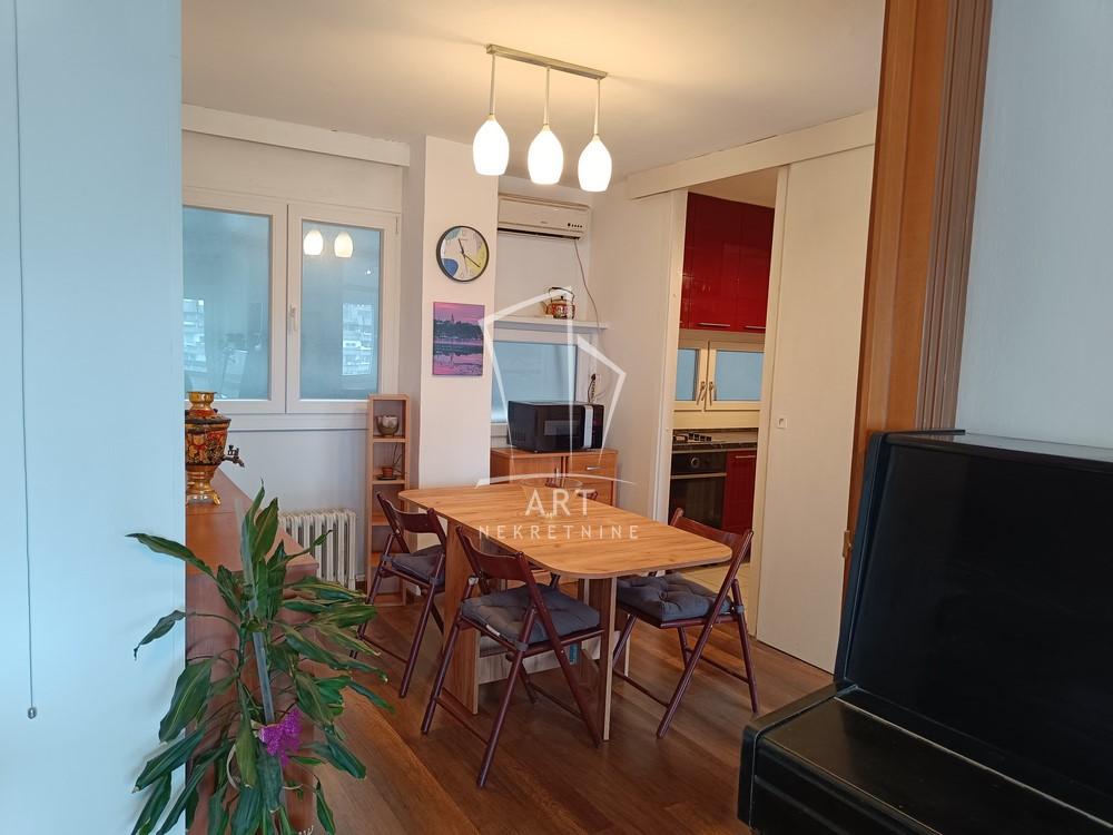 Slika 2 - Bulevar Arsenija Čarnojevića, Trosoban stan za izdavanje, 70m2, 900€