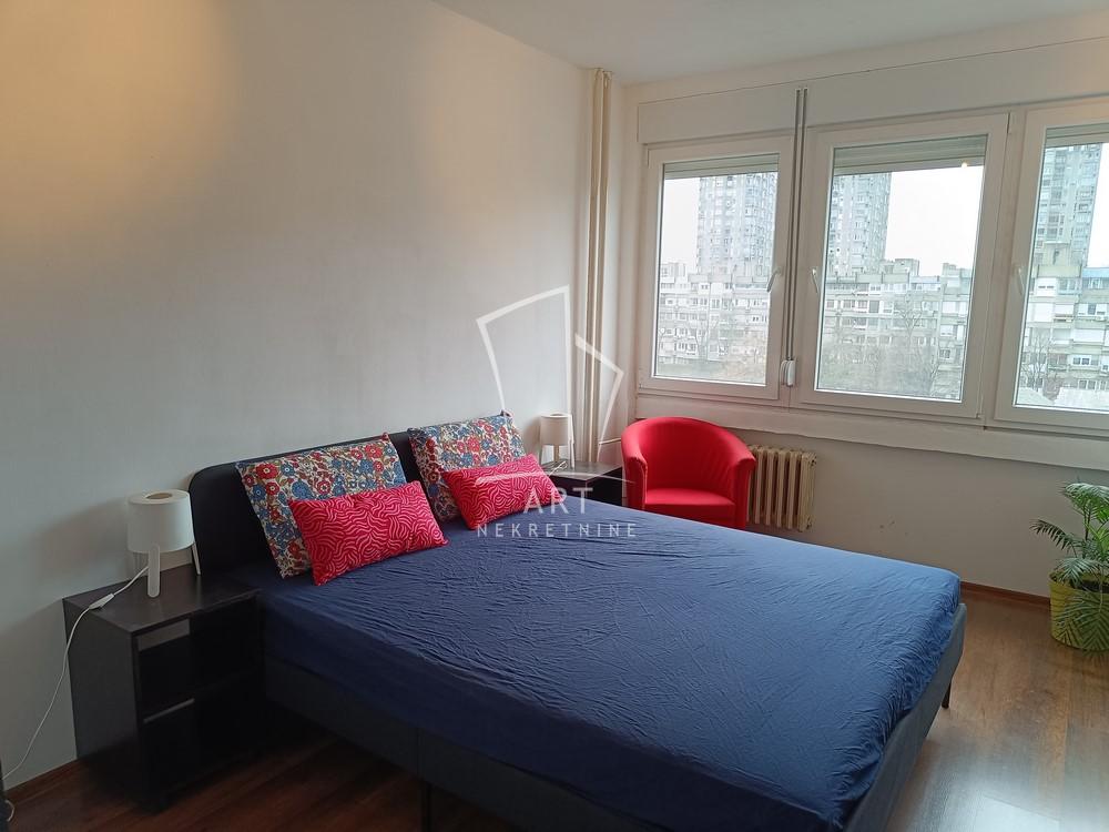 Slika 5 - Bulevar Arsenija Čarnojevića, Trosoban stan za izdavanje, 70m2, 900€