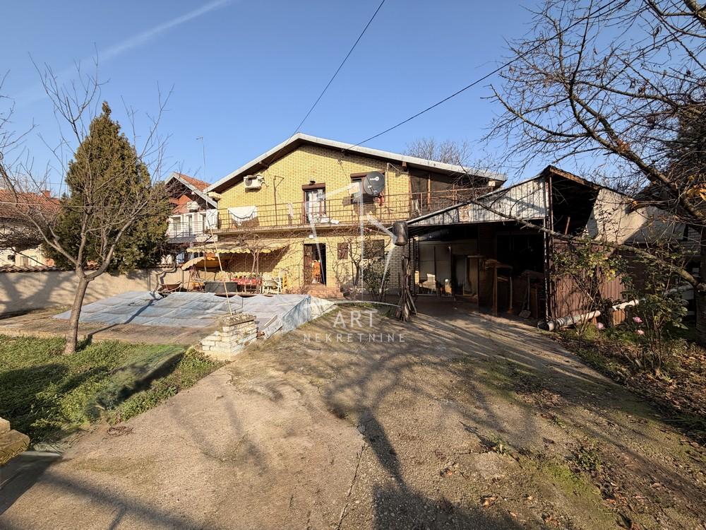 Slika 1 - Grge Andrijanovića 3. deo,  Kuća na prodaju, 419m2, 289.000€
