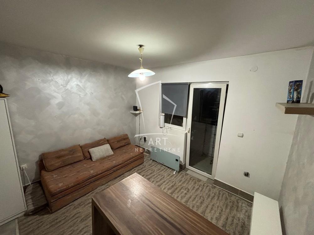 Slika 1 - Ace Joksimovića, Stan za izdavanje, 22m2, 260€