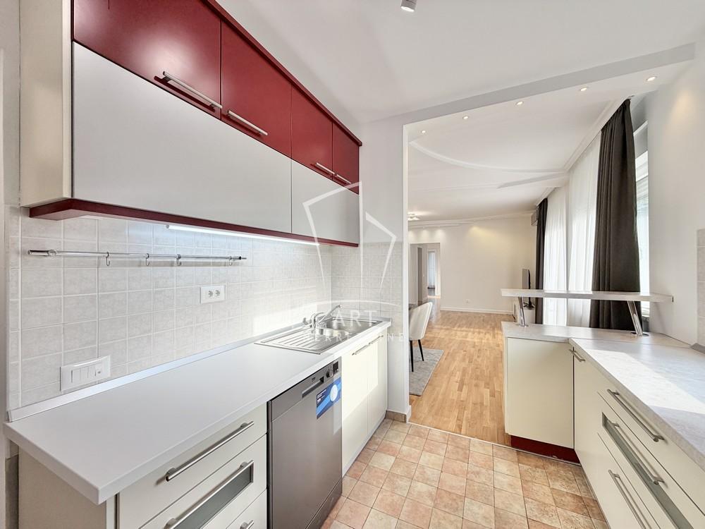 Slika 5 - Bulevar oslobođenja, Četvorosoban stan za izdavanje, 105m2, 1.400€