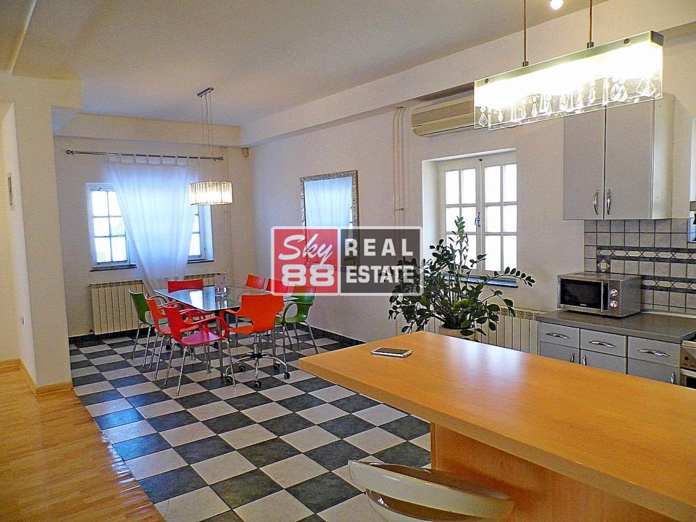 Slika 5 - Kuća za izdavanje, 400m2, 3.500€