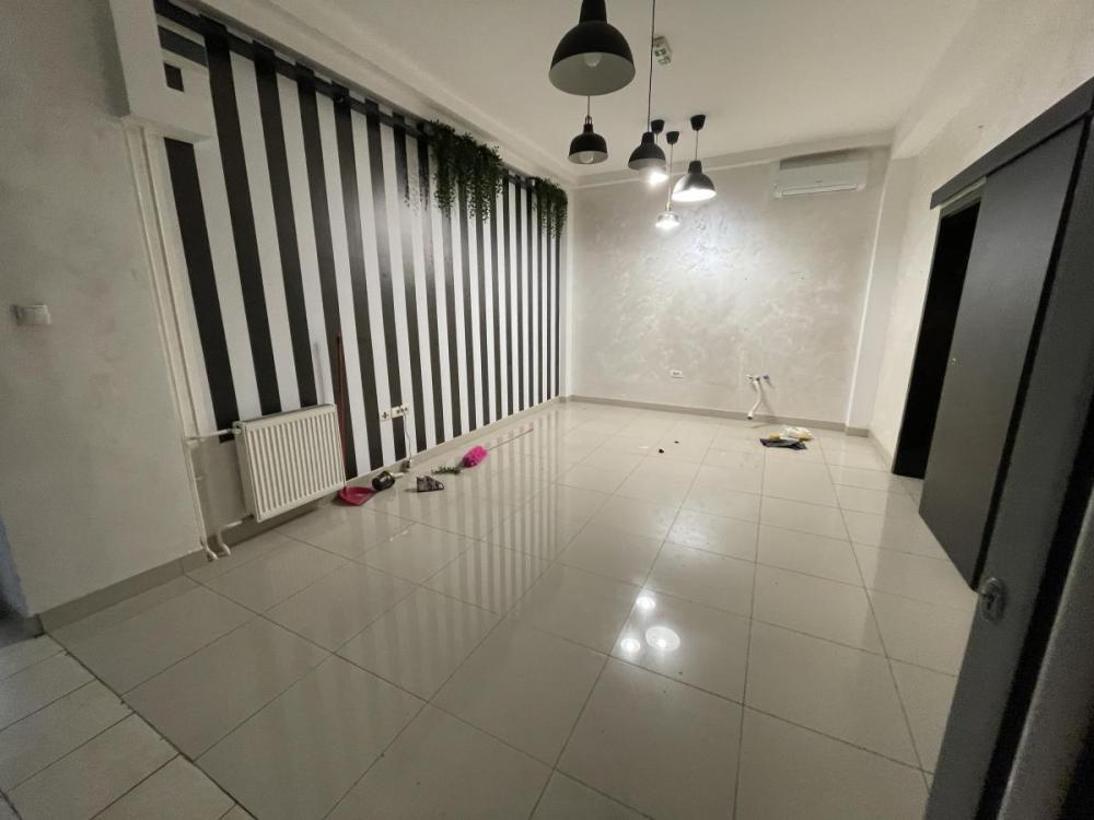 Slika 2 -  Lokal za izdavanje, 180m2, 1.200€