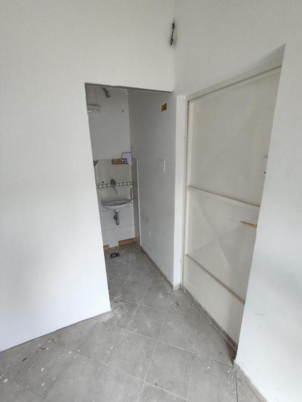 Slika 3 -  Lokal za izdavanje, 7m2, 200€