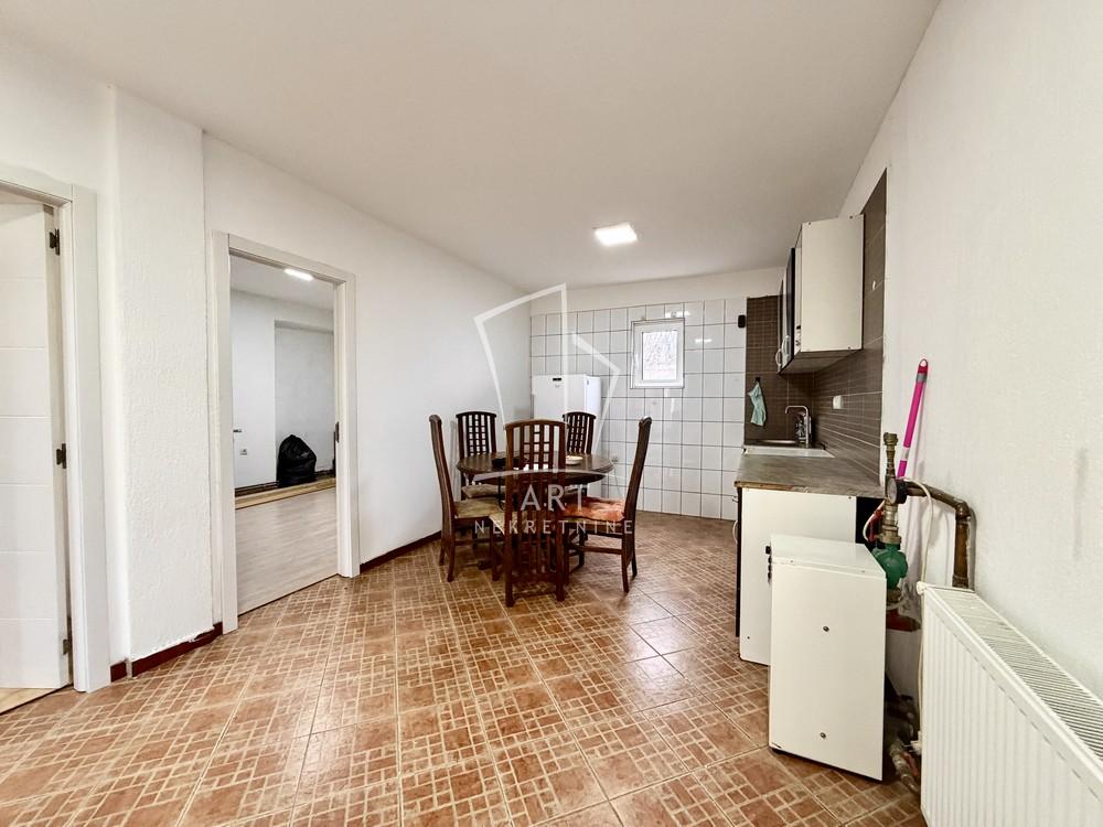 Slika 3 - Svetosavska, Trosoban stan na prodaju, 73m2, 86.000€