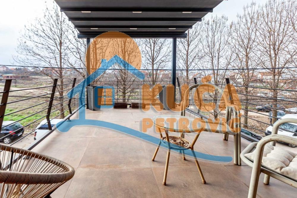 Slika 5 - Petra Aranđelovića,  Kuća na prodaju, 244m2, 327.000€