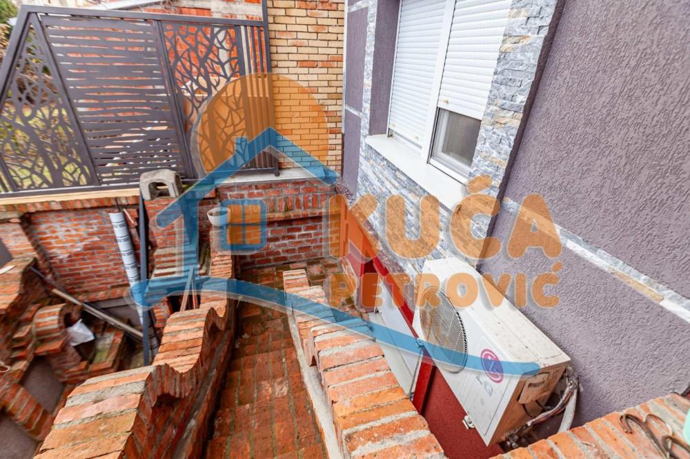 Slika 4 - Petra Aranđelovića,  Kuća na prodaju, 244m2, 327.000€